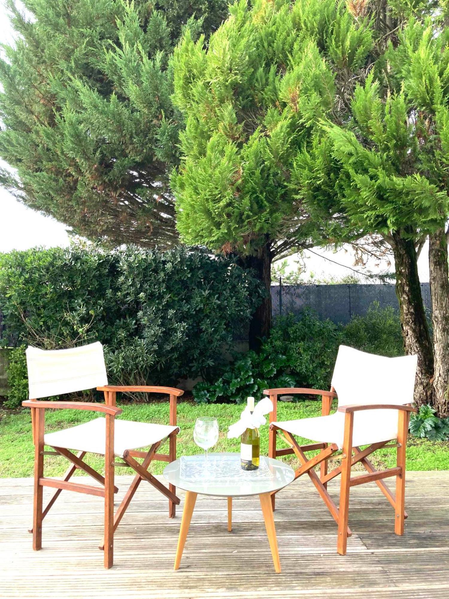 Maison Centre Ville Avec Jardin , Terrasse, Et Garage Velos ลาโรแชล ภายนอก รูปภาพ
